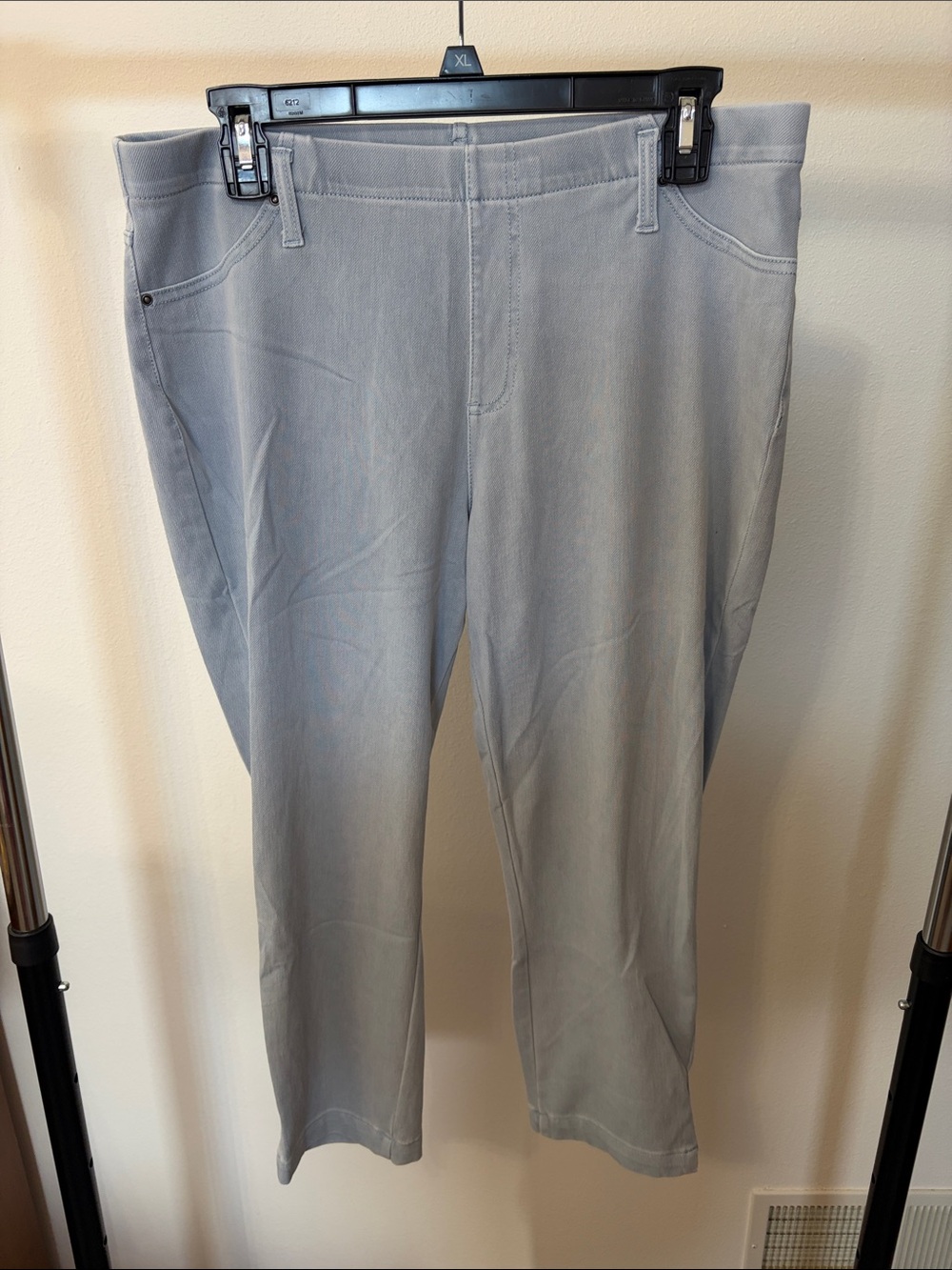 NEW listing XL Time and Tru Crop/Ankle jeggings